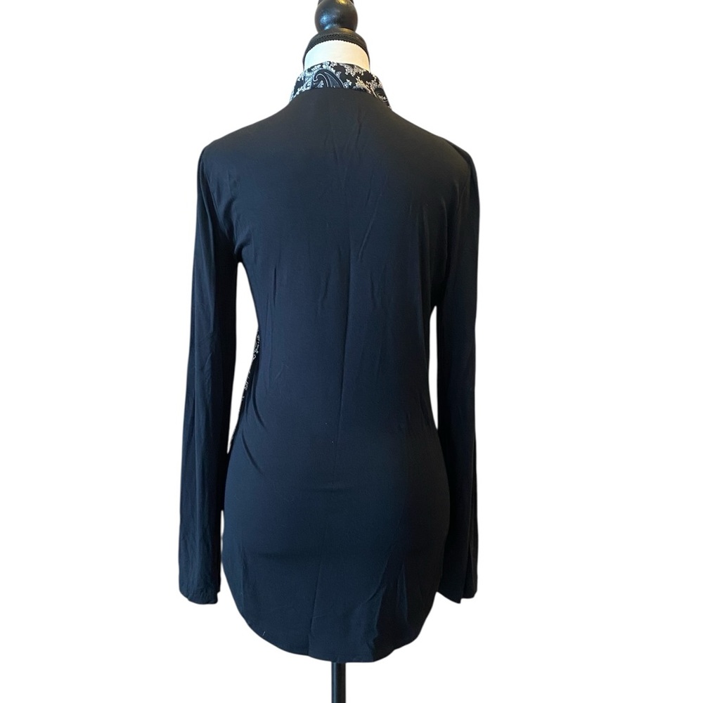 Michael Kors Black and White Graphic Long Sleeve Blouse - Picture 3 of 9